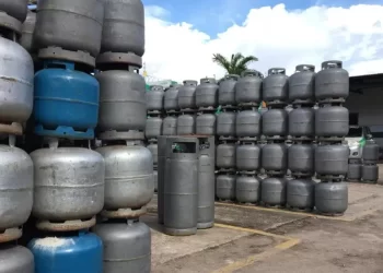 Acelen anuncia aumento no preço do gás de cozinha na Bahia