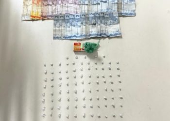 Mais de 100 pedras de crack são apreendidos com suspeito que disse ser feirante em Paulo Afonso