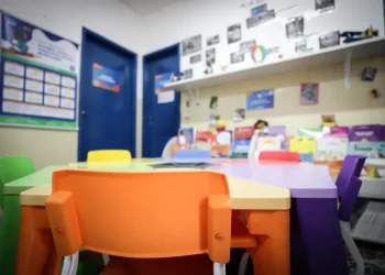 Prefeitura de Paulo Afonso lança editais de Processos Seletivos com dezenas de vagas para Agente Auxiliar na Secretaria de Educação