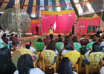Educação Municipal de Glória-BA promove encontro de cerca de 2 mil alunos com a arte circense