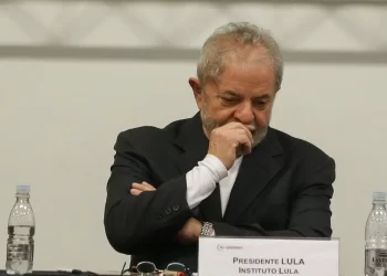 Paraná Pesquisas: aprovação do governo Lula fica abaixo de 60% em Salvador pela 1ª vez; desaprovação é de 37%