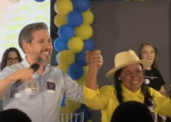 Dr. Juliano anuncia Ivelize do Bogó como pré-candidata a vice-prefeita de Paulo Afonso pelo Republicanos