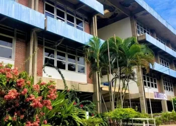 Ufba abre concurso público para professores com salários de até R$10,4 mil