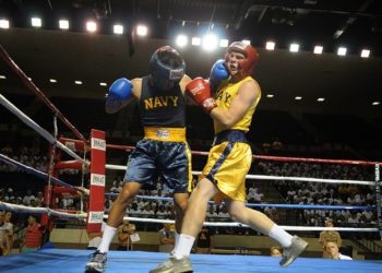 Fenômeno no Boxe Jake Paul desafia Alex Pereira, brasileiro campeão do UFC