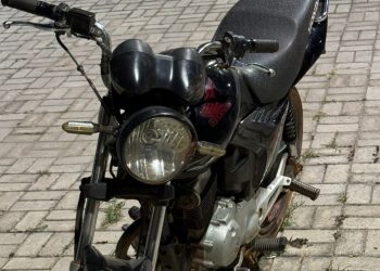20º BPM conduz à delegacia suspeito de conduzir motocicleta com restrição de roubo em Jeremoabo