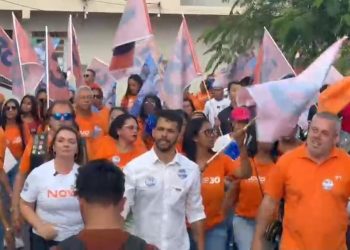 Onilde Carvalho, candidata a prefeita em Paulo Afonso, inicia campanha com caminhada