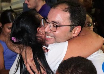 Com estratégia eficiente, Mário Galinho intensifica campanha e mantém favoritismo na reta final em Paulo Afonso