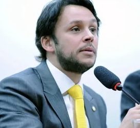 Comissão aprova requerimento de Mário Negromonte Júnior para debater PEC da Jornada 6×1