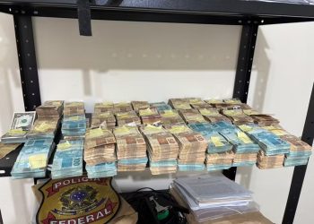 PF prende 15 investigados, inclusive na BA, por tráfico de drogas envolvendo policiais; cofre com R$ 580 mil e US$ 8.157 é apreendido na casa de PRF