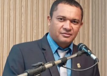 Vereador Antônio Marcos é eleito Presidente da Câmara de Glória-BA para o biênio 2025/2026