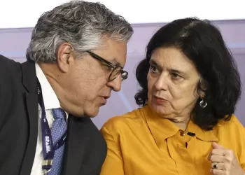 Lula demite Nísia Trindade e Alexandre Padilha será o nono Ministro da Saúde