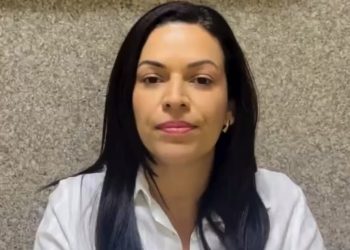 Vereadora Evinha acusa página de machismo após resposta no Instagram e assunto repercute nas redes sociais