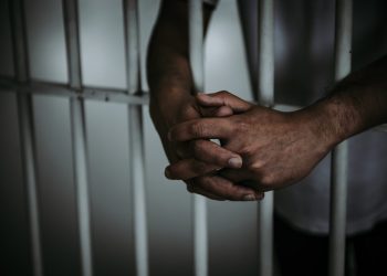 Polícia Militar prende homem em flagrante por agressão no Condomínio Josefino Teixeira