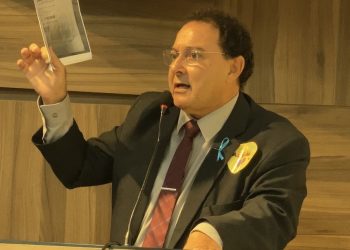 Em meio a farpas na Câmara, Valmir Rocha se consolida como destaque no parlamento de Paulo Afonso