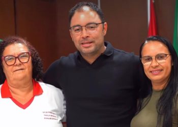 Prefeito Mário Galinho sanciona reajuste salarial de 6,27% para professores da rede pública municipal de Paulo Afonso