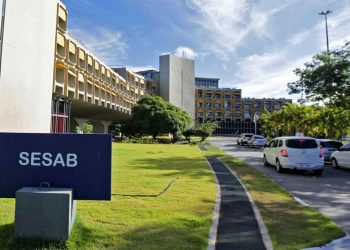 Sesab emite nota oficial sobre transferência do tratamento oncológico de Paulo Afonso para Lagarto: “redefinição foi colegiada”