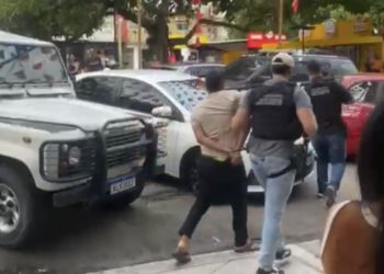 Foragido com quatro mandados de prisão e membro de facção criminosa é capturado em Paulo Afonso, diz PC-BA