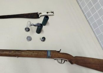 PM prende homem por porte ilegal de arma e ameaça contra mulher no povoado Alvorada, em Jeremoabo-BA