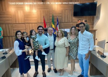 Celso Brito toma posse como vereador em cerimônia realizada no plenário da Câmara de Paulo Afonso