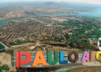 Paulo Afonso completa 67 anos celebrando sua história e enfrentando os desafios do presente com esperança no futuro