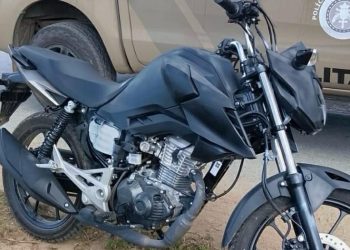 Moto roubada em Glória-BA é localizada próximo ao parque aquático de Paulo Afonso