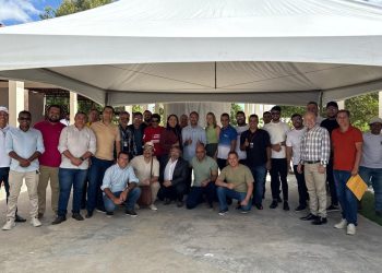 Prefeito de Paulo Afonso se reúne com jornalistas para diálogo aberto sobre gestão e desafios da cidade