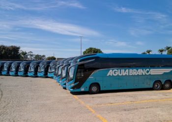 Empresa de ônibus oferece 80 vagas para motoristas na Bahia, inclusive em Paulo Afonso