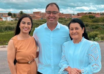 Secretária do Governo do Estado visita Lagoa do Centenário a convite de Sheila Bello