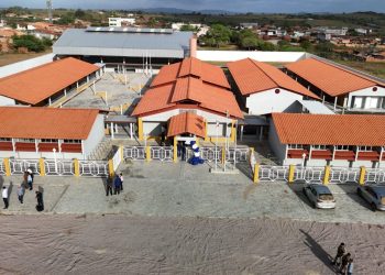 Escola Municipal com investimento de R$ 7,2 milhões do Estado leva ensino integral para povoado de Pedro Alexandre