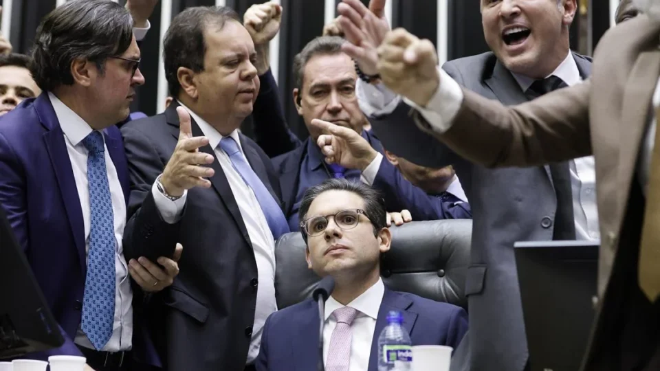 Hugo-Motta-oposicao-e1754683115779-960x540