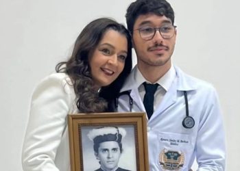 “Estou te levando de volta para casa, meu filho”, escreve Dra. Poliana Simões, mãe de Romerinho em despedida emocionante