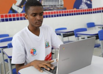 SEC Bahia publica portaria com cronograma de matrícula para o ano letivo de 2026 nas escolas estaduais