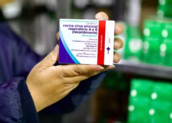 Bahia receberá mais de 44 mil doses da vacina que protege recém-nascidos da bronquiolite e pneumonia pelo SUS